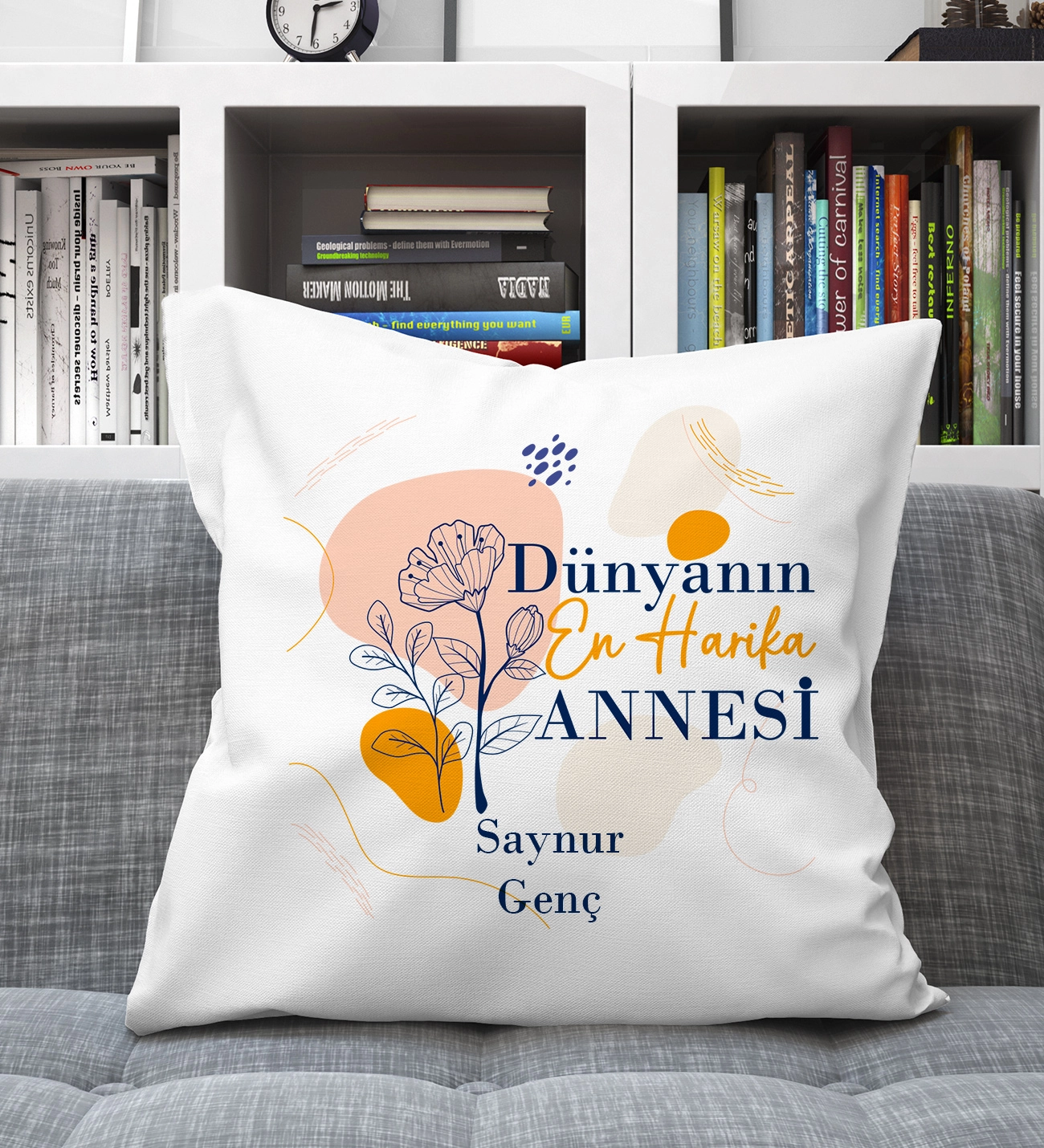 Kişiye Özel Dünyanın En Harika Annesi Tasarımlı Yastık&Kişiye Özel Kupa Hediye Kutusu