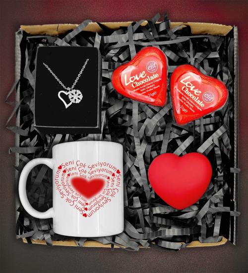 Sevgililer Günü Özel Seni Seviyorum Tasarım Kupa&Kalpli Kar Tanesi Kolye&İkili Kalp Çikolata &Led Işıklı Kalp Hediye Seti