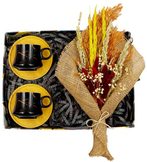 İkili Bambu Altlıklı Kahve Fincanı & Göz Alıcı Çiçek Buketi Hediye Seti
